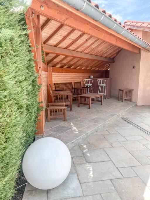 Magnifique Maison A Lentilly - Piscine Exterior foto